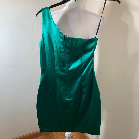 Women Dress size 3 Green color (NWT) - Picture 2 of 6